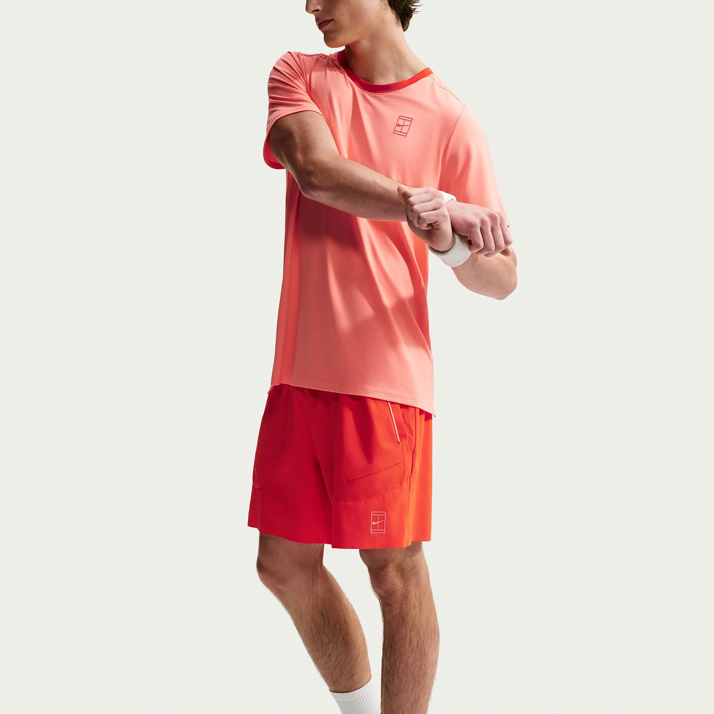 Carlos Alcaraz Court Dri-FIT Advantage 6in Shorts Herren - koralle - Image 5