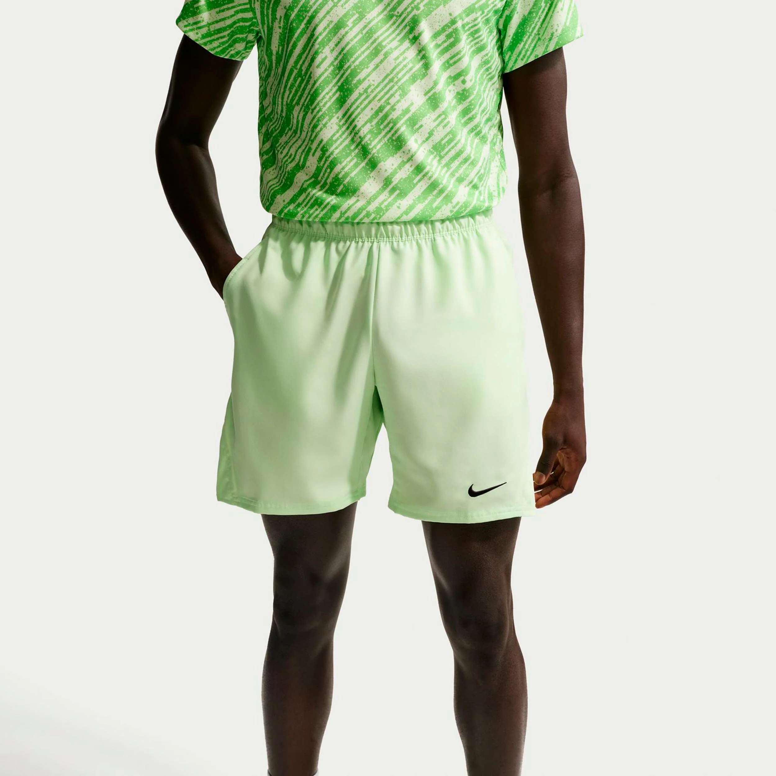 Court Victory Dri-Fit 7in Shorts Herren - limette