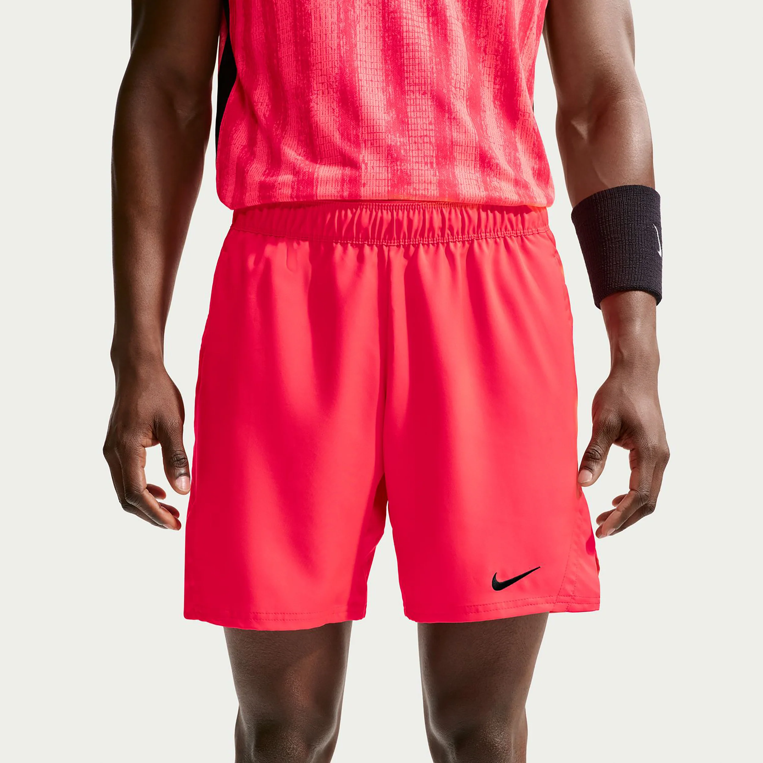 Court Victory Dri-Fit 7in Shorts Herren - rot, schwarz