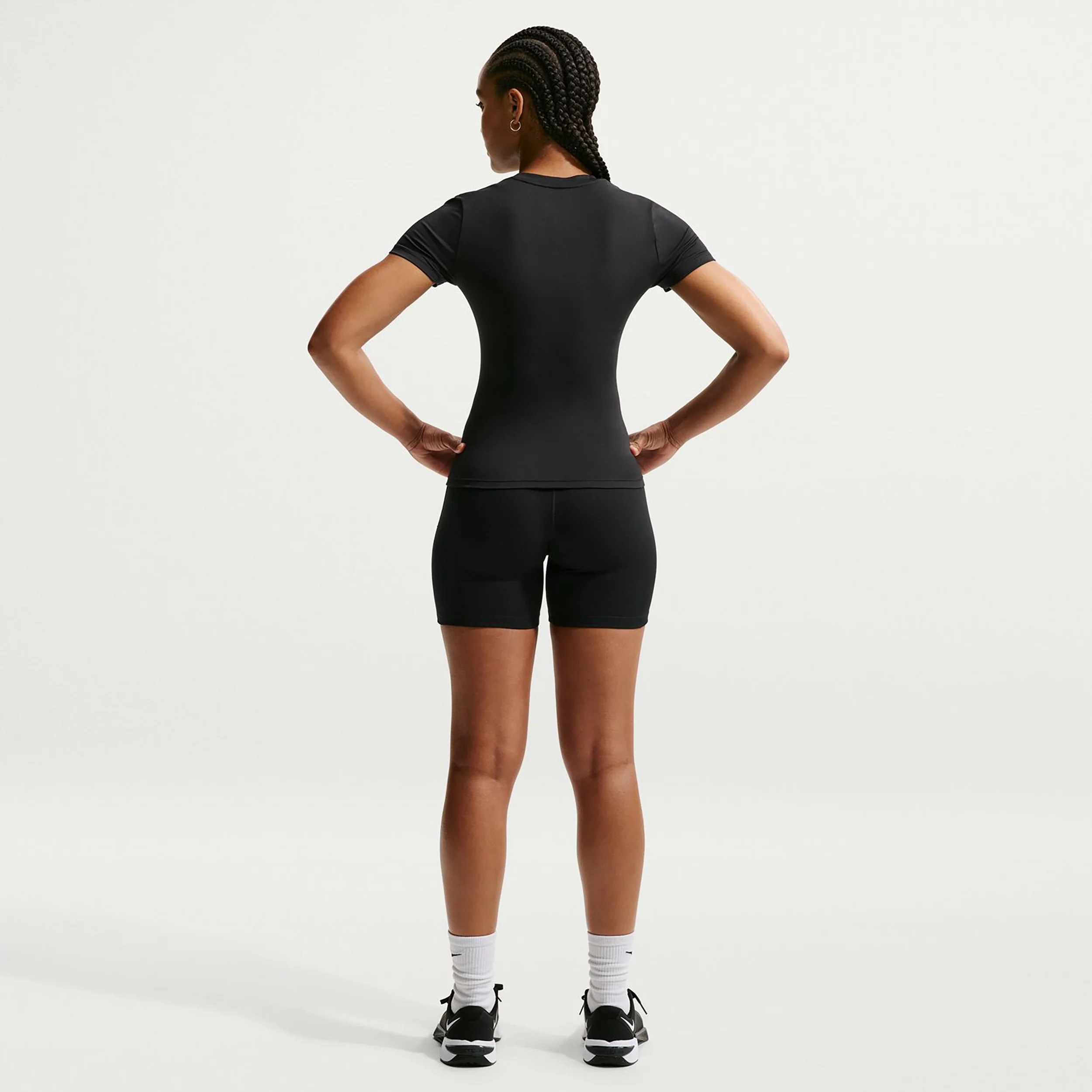 One Fitted T-Shirt Damen - schwarz - Image 2