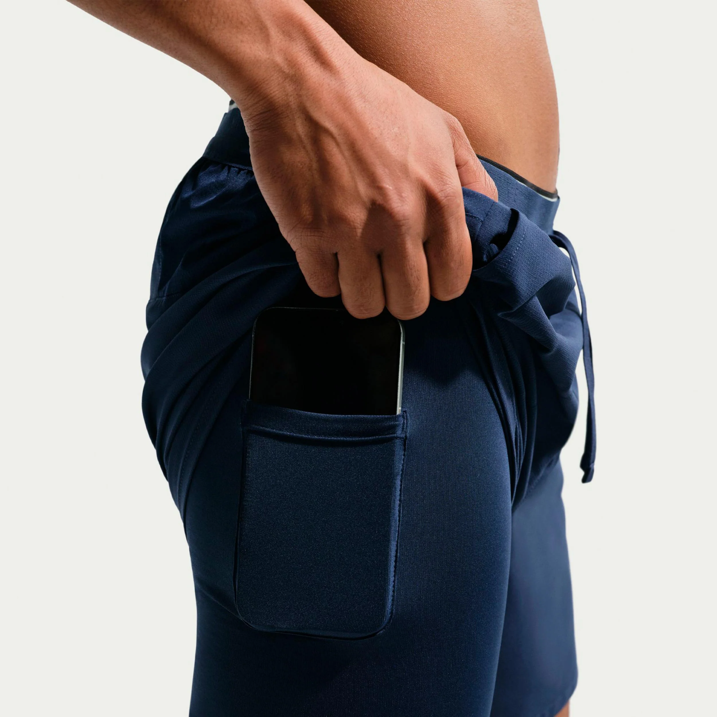 STRIDE 2IN1 7IN  Laufshorts Herren - dunkelblau, silber - Image 6