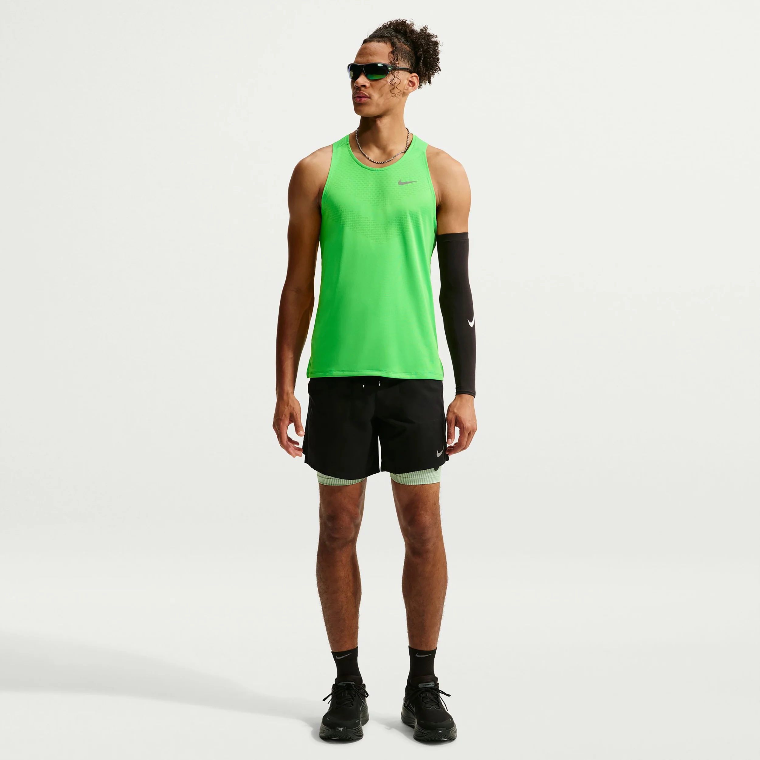 Stride Laufshirt Herren - grün, silber - Image 3